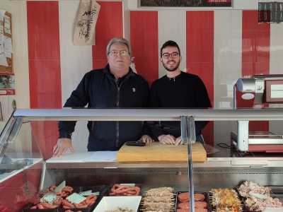 L�attivit� fu fondata da mio padre � conferma il 66enne Giuseppe �. Io sono subentrato sin da quando ero piccolo, tramandando questa passione anche al mio primogenito Alessandro, ora proprietario del locale�